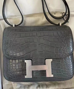 에르메스 콘스탄스24 블랙 은장 악어가죽